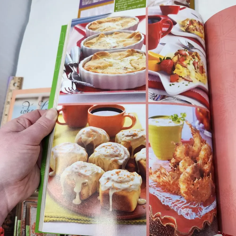 Lot Of 4 Holiday DIY Cookbooks Crafts & Home Decor Ideas Seasonal Bundle Books